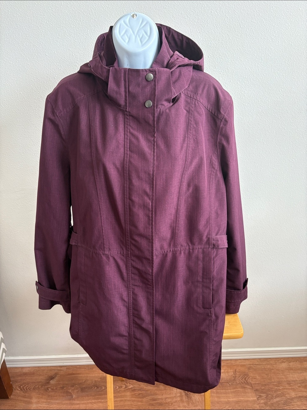 Kirkland Signature Hooded Rain Jacket Size XL